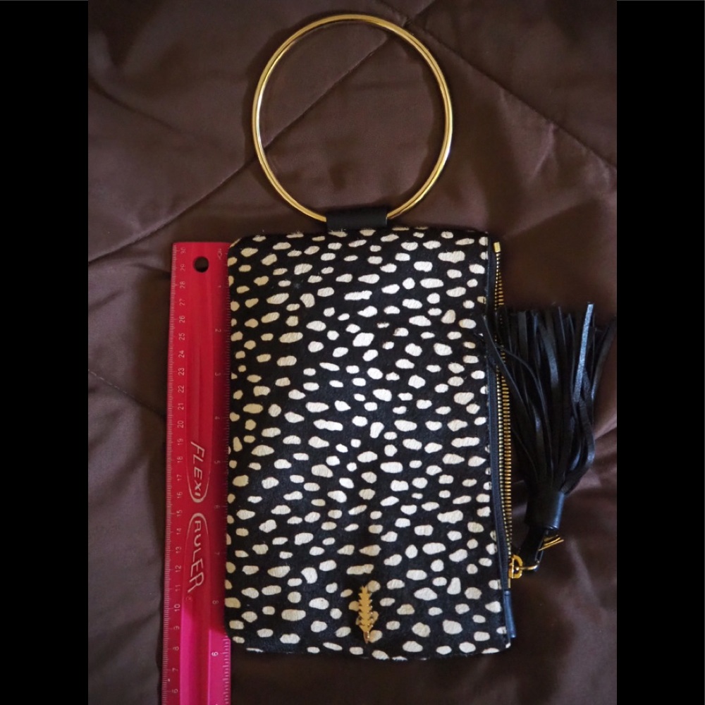 Stylish Black and White Mini Bag with Gold Accents - Picture 6 of 8